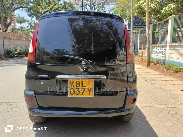 Toyota Fun Cargo 2003 Black