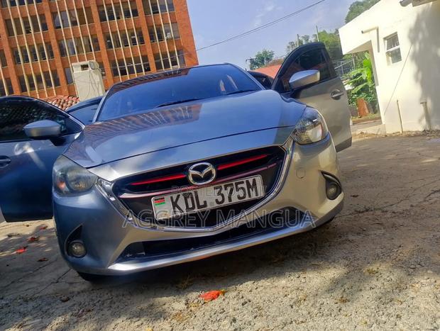 Mazda Demio 2015 Silver