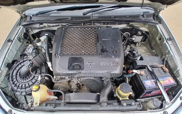 Toyota Hilux 2013 Silver
