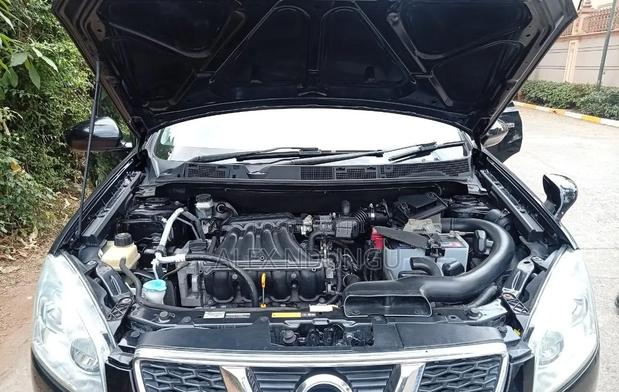 Nissan Dualis 2013 Black