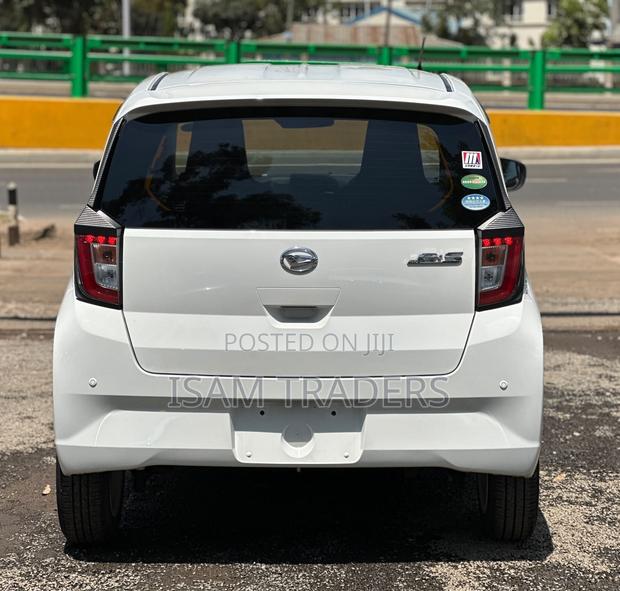 Daihatsu Mira 2019