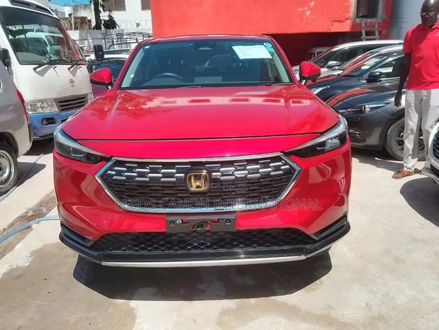 Honda Vezel 2020 Red