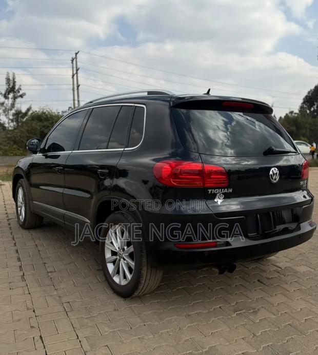 Volkswagen Tiguan 2012 Black