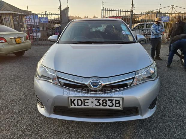 Toyota Axio 2014 Silver