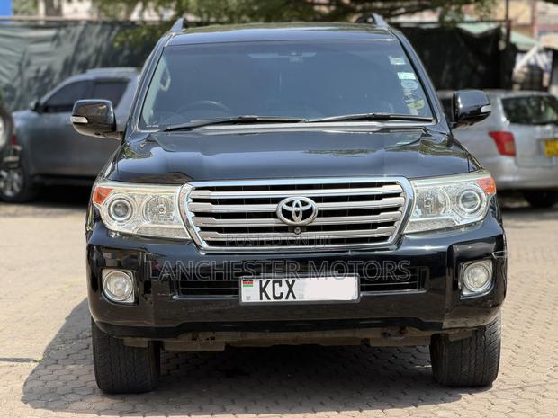 Toyota Land Cruiser 2012 Black