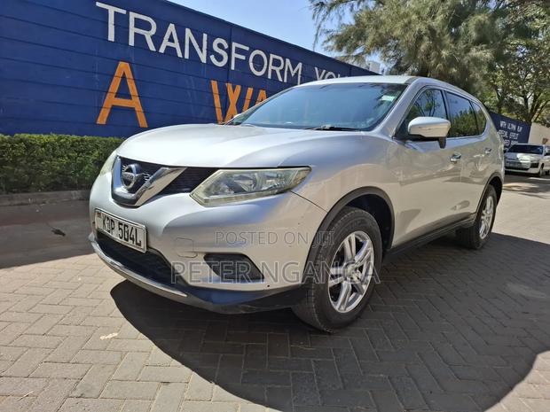 Nissan X-Trail 2015 Silver