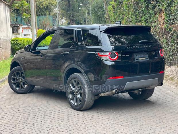 Land Rover Discovery Sport 2019 Black