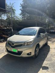 Toyota Vitz 2013 Gold for sale