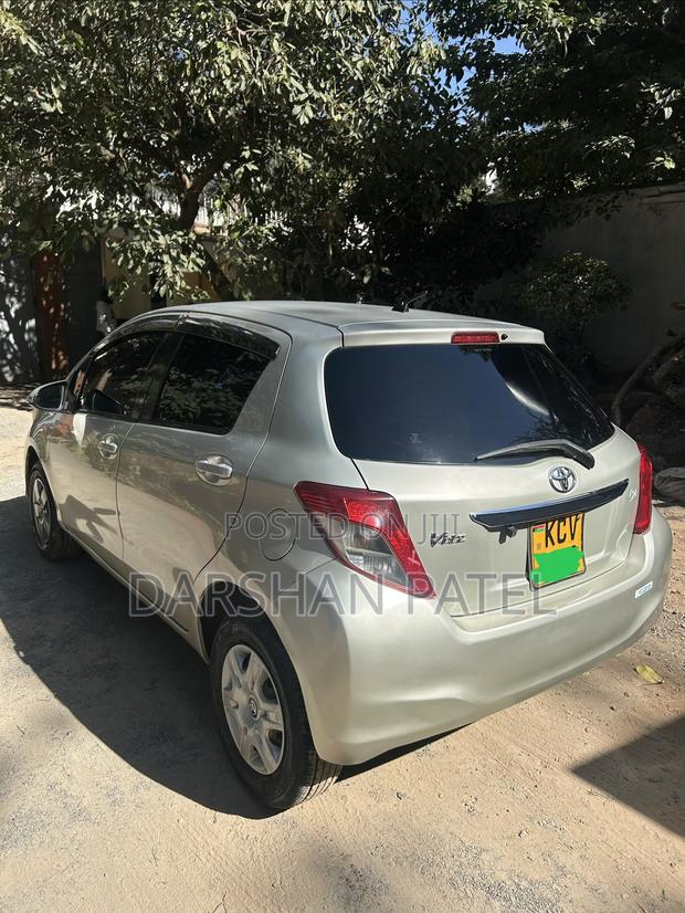 Toyota Vitz 2013 Gold