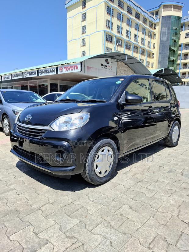 Toyota Passo 1.0 FWD 2019 Black