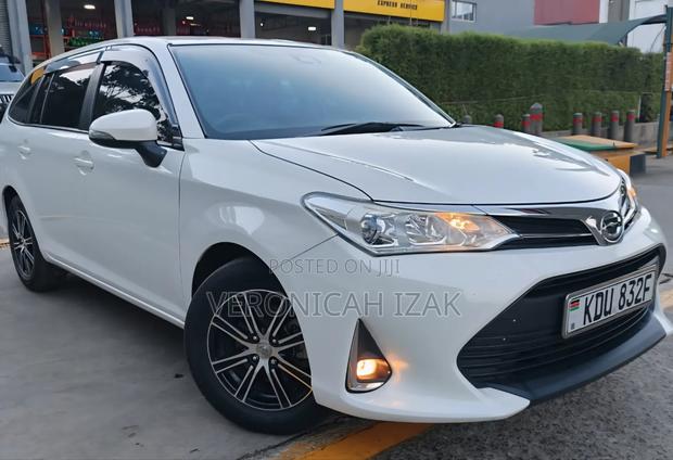 Toyota Corolla Fielder 2019 White