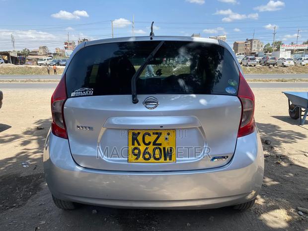 Nissan Note 2013 Silver