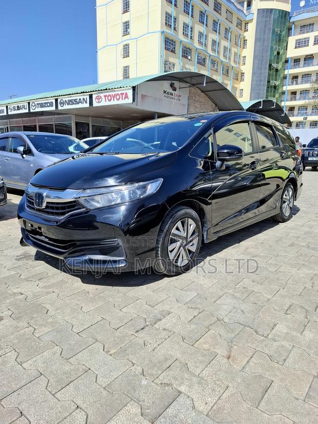 Honda Fit Shuttle 2019 Black