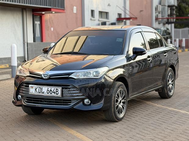 Toyota Axio 1.5 X 2WD 2015 Black