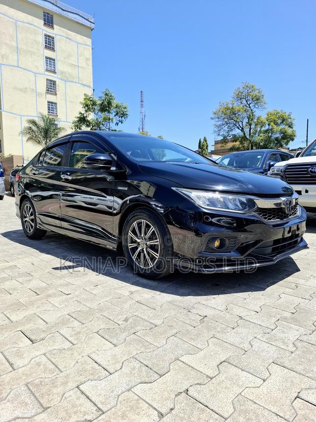 Honda Grace 2019 Black