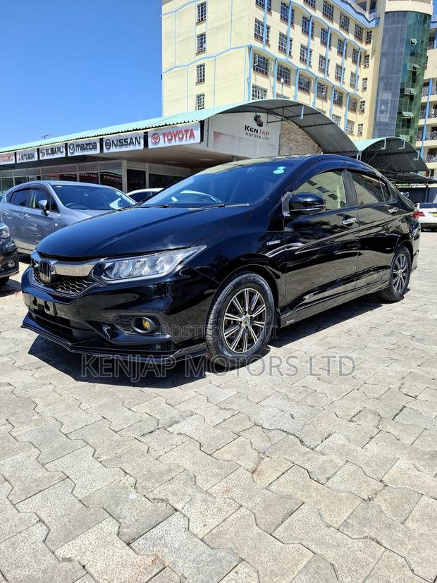 Honda Grace 2019 Black