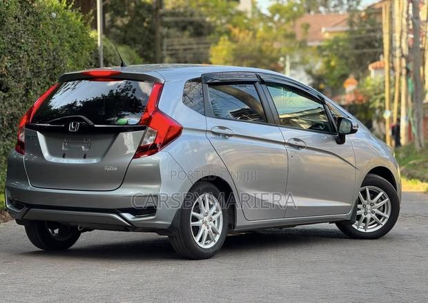 Honda Fit 2019 Silver