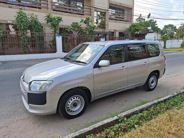 Toyota Succeed 2019 Silver