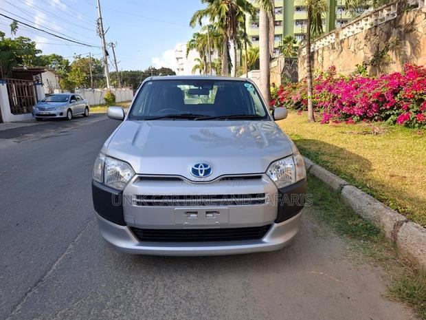 Toyota Succeed 2019 Silver