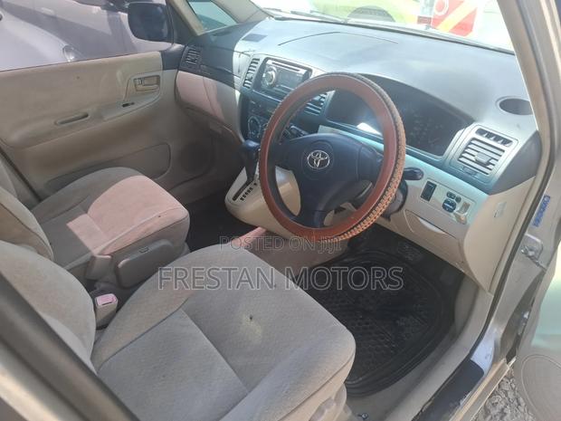 Toyota Corolla Spacio 2005 Silver