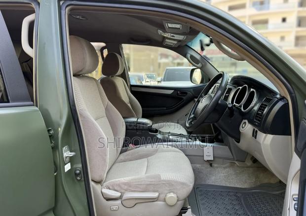 Toyota Hilux Surf 2004 Green