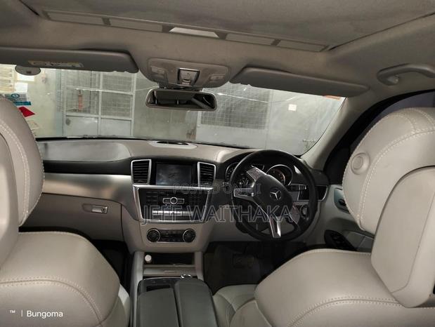 Mercedes-Benz 350D 2015 Black