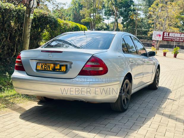 Mercedes-Benz E200 2003 Silver