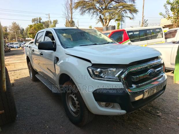 Ford Ranger Wildtrak 2012 White
