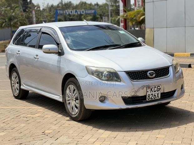 Toyota Corolla Fielder 1.8 Petrol FWD 2009 Silver
