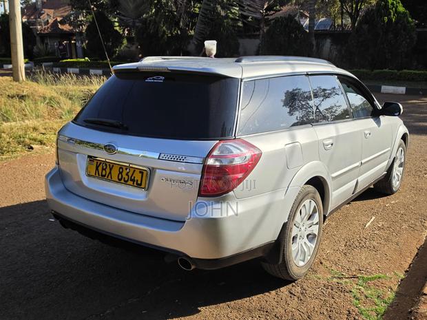 Subaru Outback 2.5i Wagon 2007 Silver