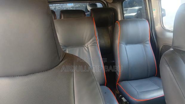 Nissan NV1500 2012 Gray