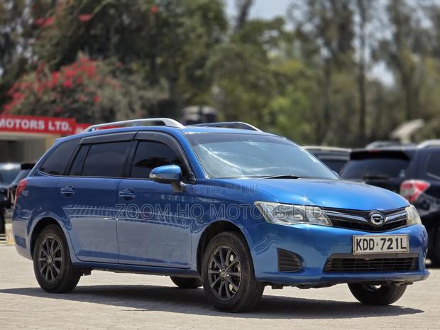 Toyota Corolla Fielder 2014 Blue