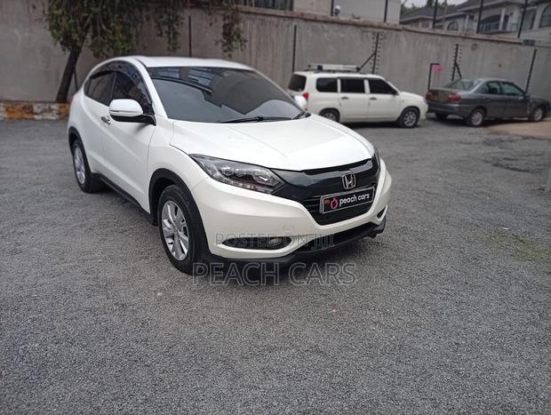 Honda Vezel 2016 White