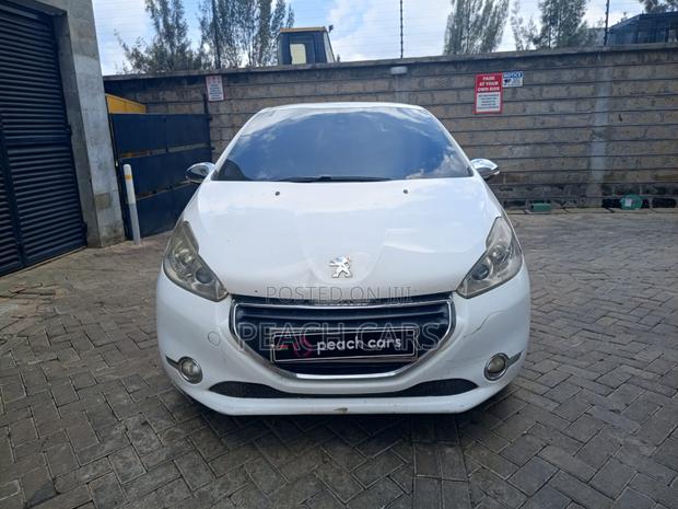 Peugeot 208 2014 White