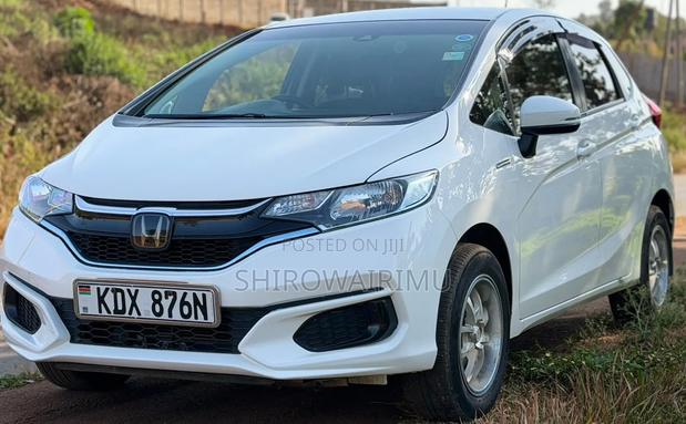 Honda Fit 2018 Off white