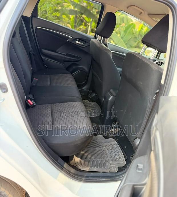 Honda Fit 2018 Off white