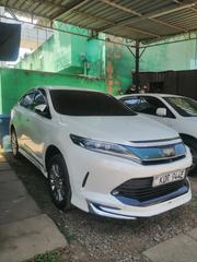 Toyota Harrier 2017 Pearl for sale