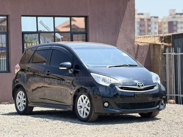 Toyota Ractis 2014 Black