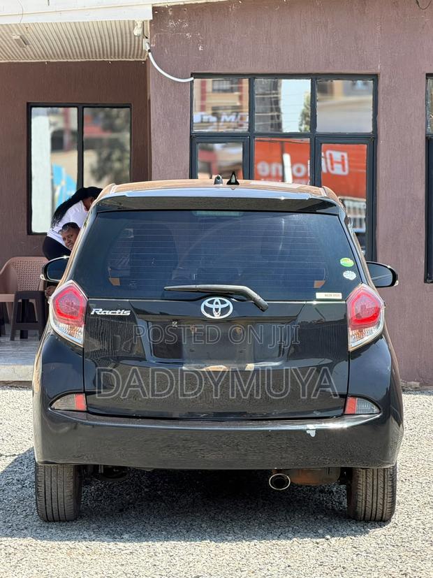 Toyota Ractis 2014 Black