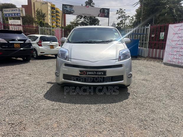 Toyota Passo 2010 Silver