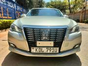 Toyota Crown 2016 Silver for sale