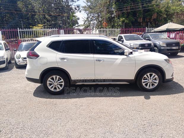 Nissan X-Trail 2016 Silver