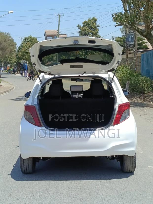 Toyota Vitz 2013 White