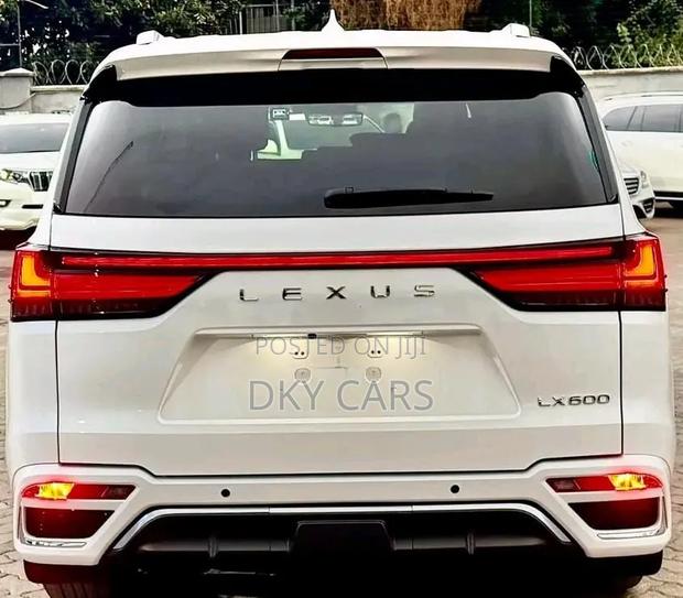 Lexus LX 2023 Pearl