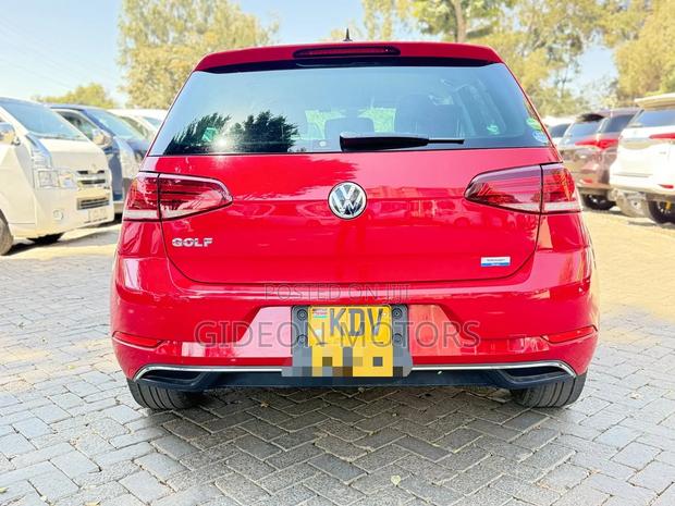 Volkswagen Golf 2018 Red