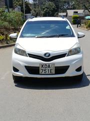 Toyota Vitz 2013 White for sale