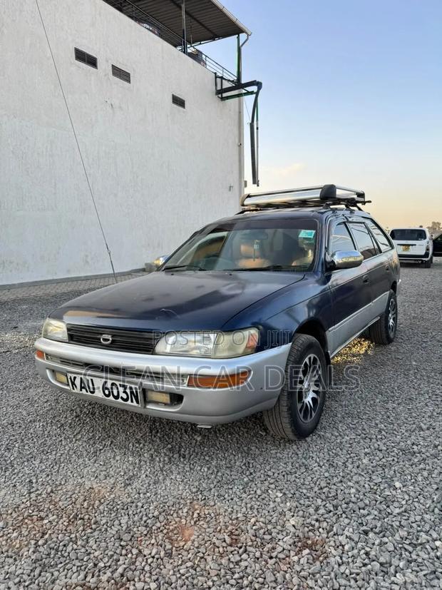 Toyota Corolla 1999 Blue