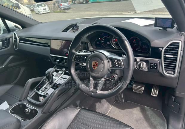 Porsche Cayenne 2020 White