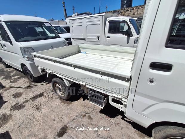 Daihatsu Atrai 2018 White