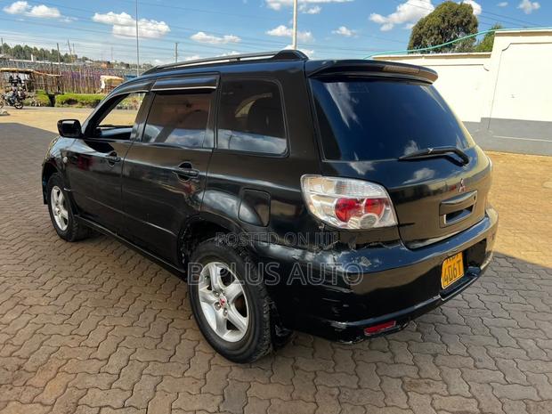 Mitsubishi Airtrek 2004 Black